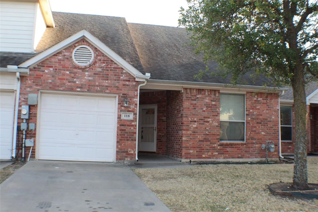118 Seva Court, Irving