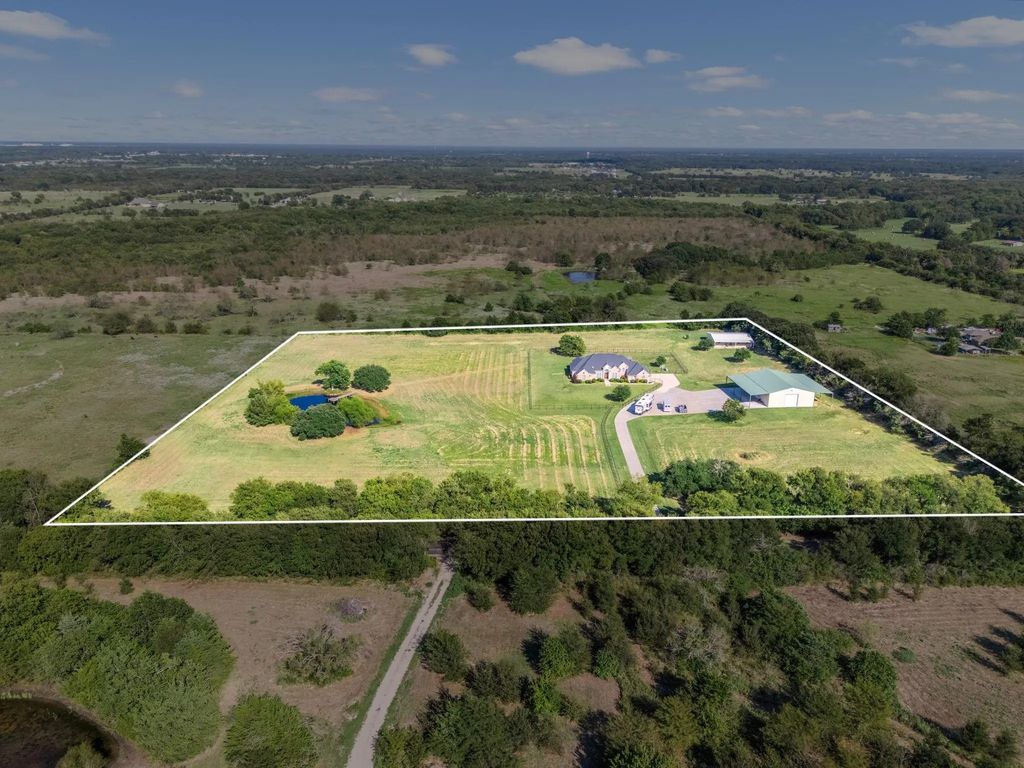 3813 County Road 2212, Caddo Mills
