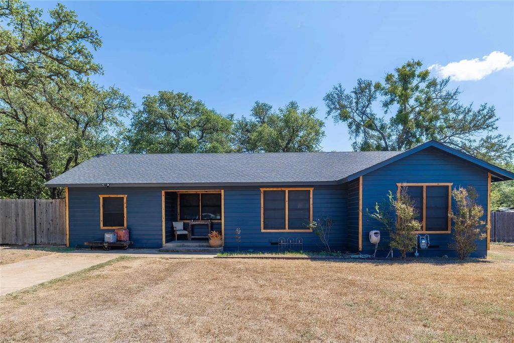 1502 Campa Drive, Brownwood