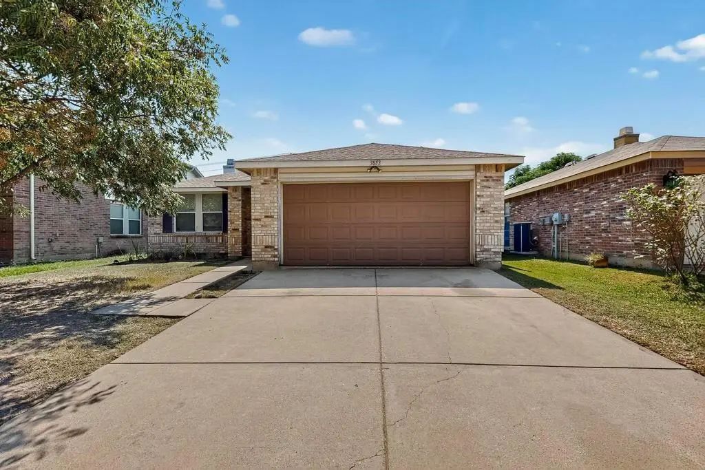 3853 German Pointer Way, Fort Worth