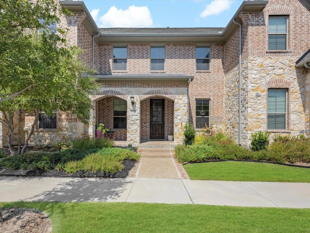 4512 English Maple Drive, Arlington