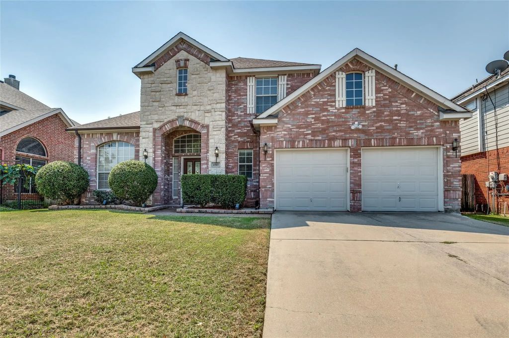 2707 Atrium Drive, Grand Prairie