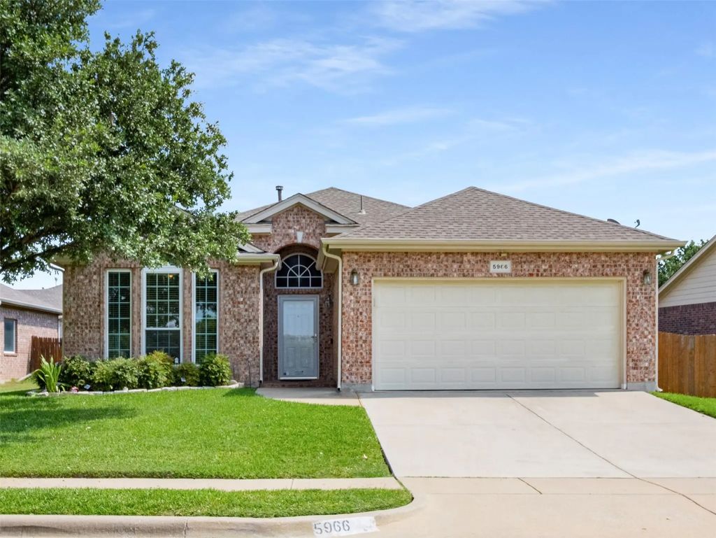 5966 Mountain Home Lane, Fort Worth