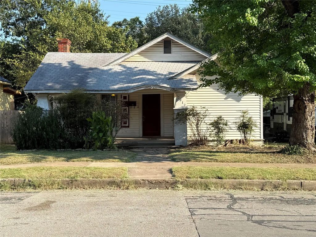 2912 Edmond Avenue, Waco
