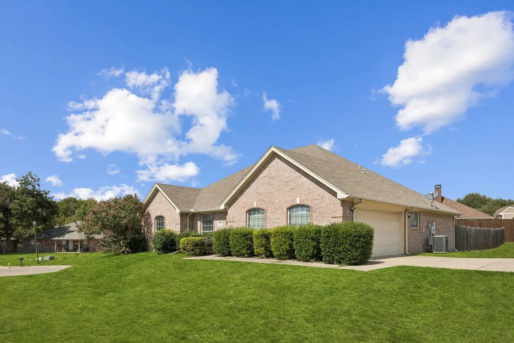 2109 Valley Drive, Weatherford