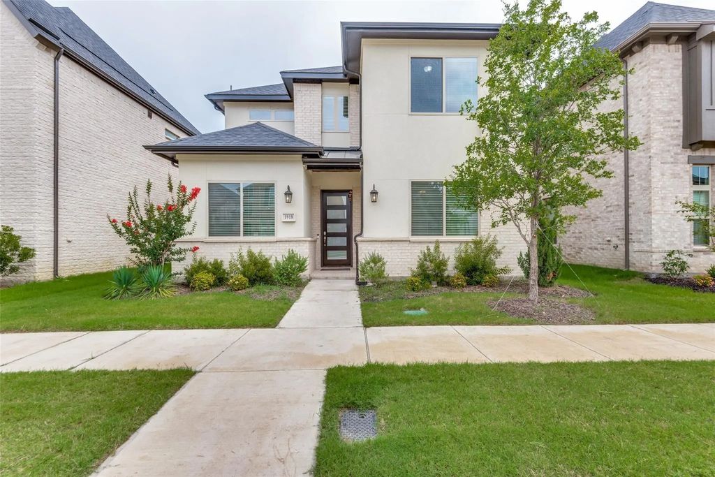 1918 Cathedral Drive, Farmers Branch