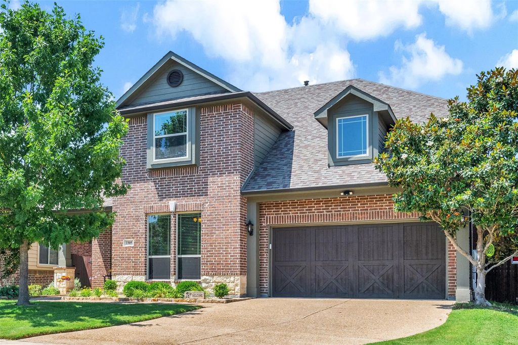 2305 Kemerton, Plano