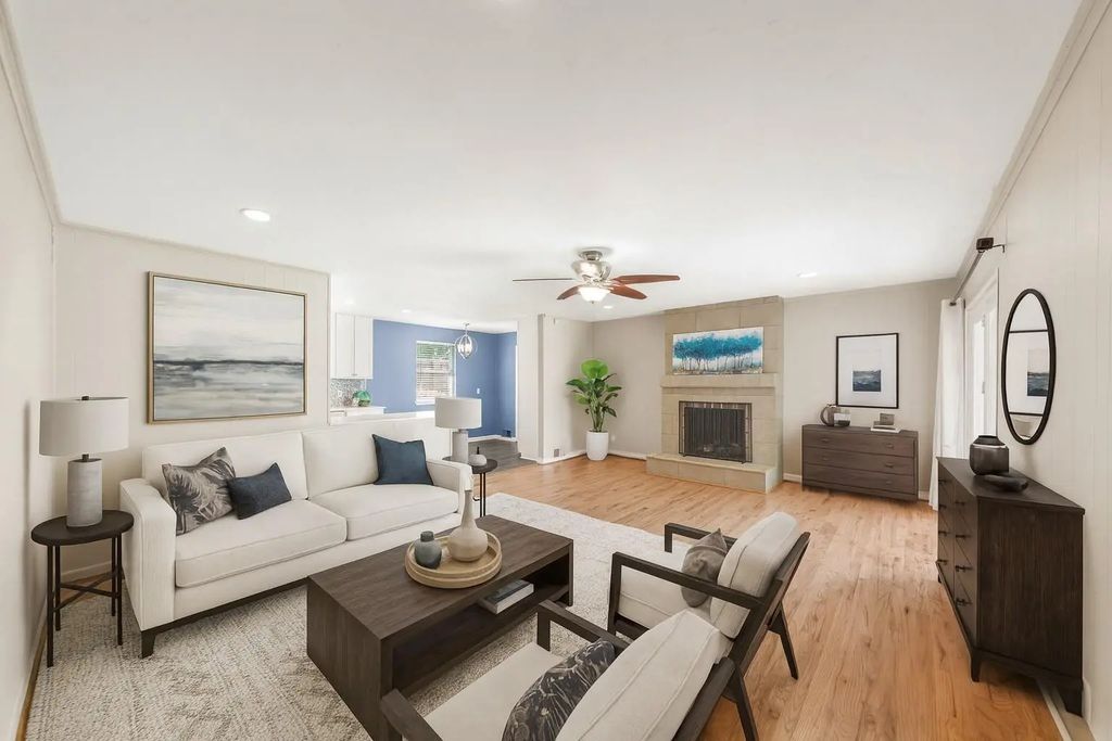 8405 Bocowood Drive, Dallas