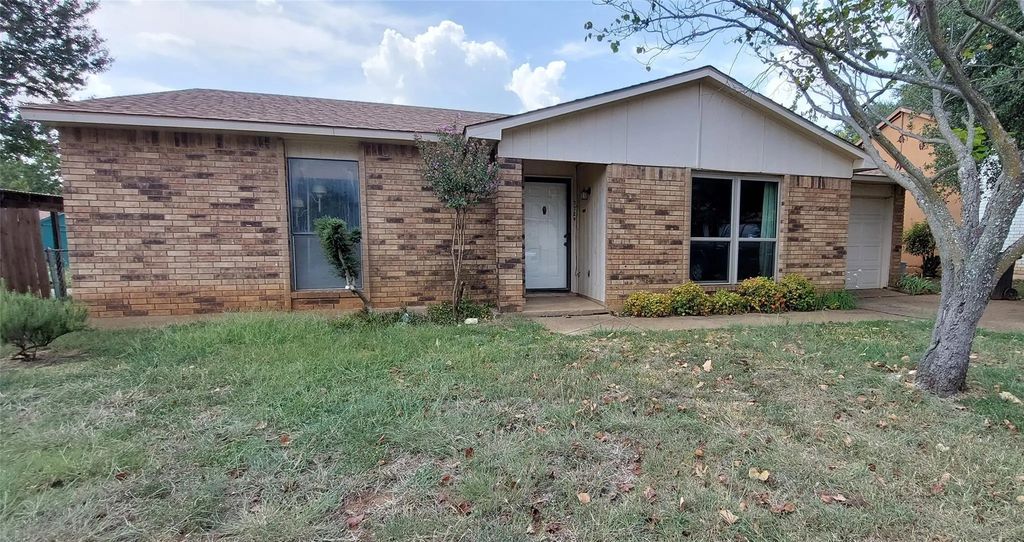 7724 Val Verde Drive, Fort Worth