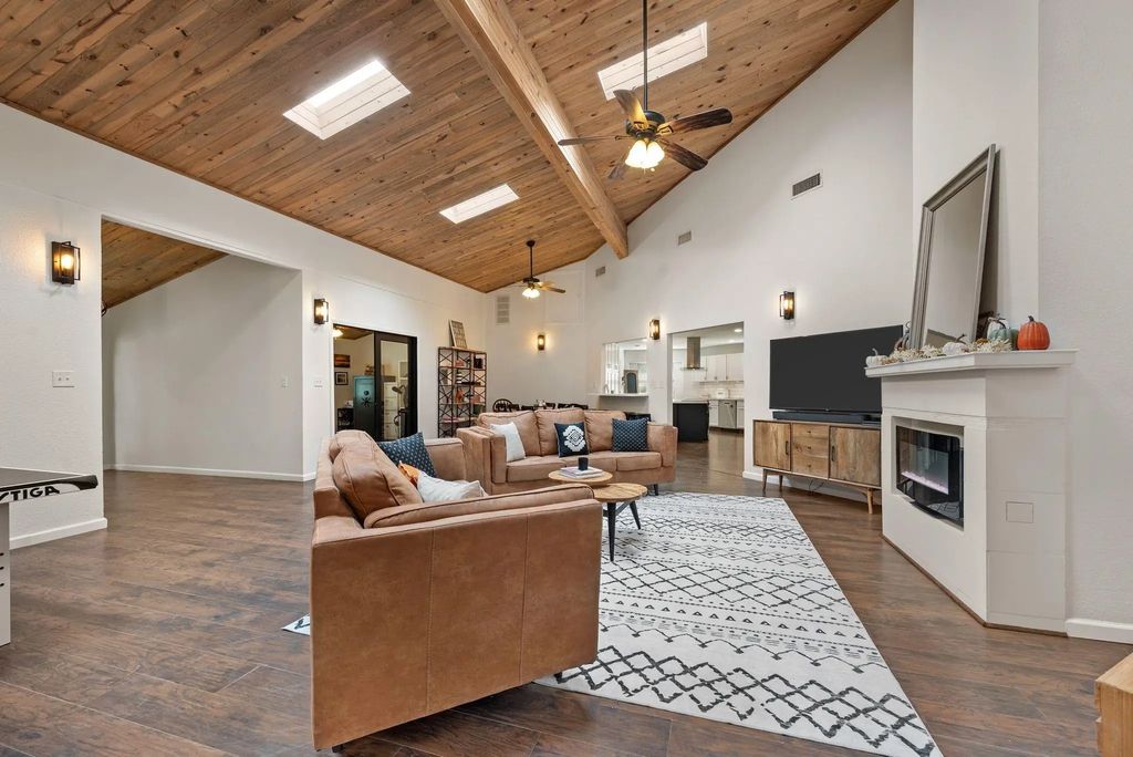 188 Private Road 1574, Chico