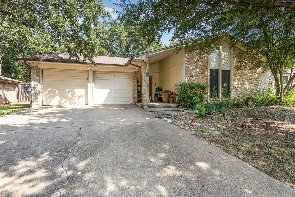 2503 Engleford Drive, Arlington