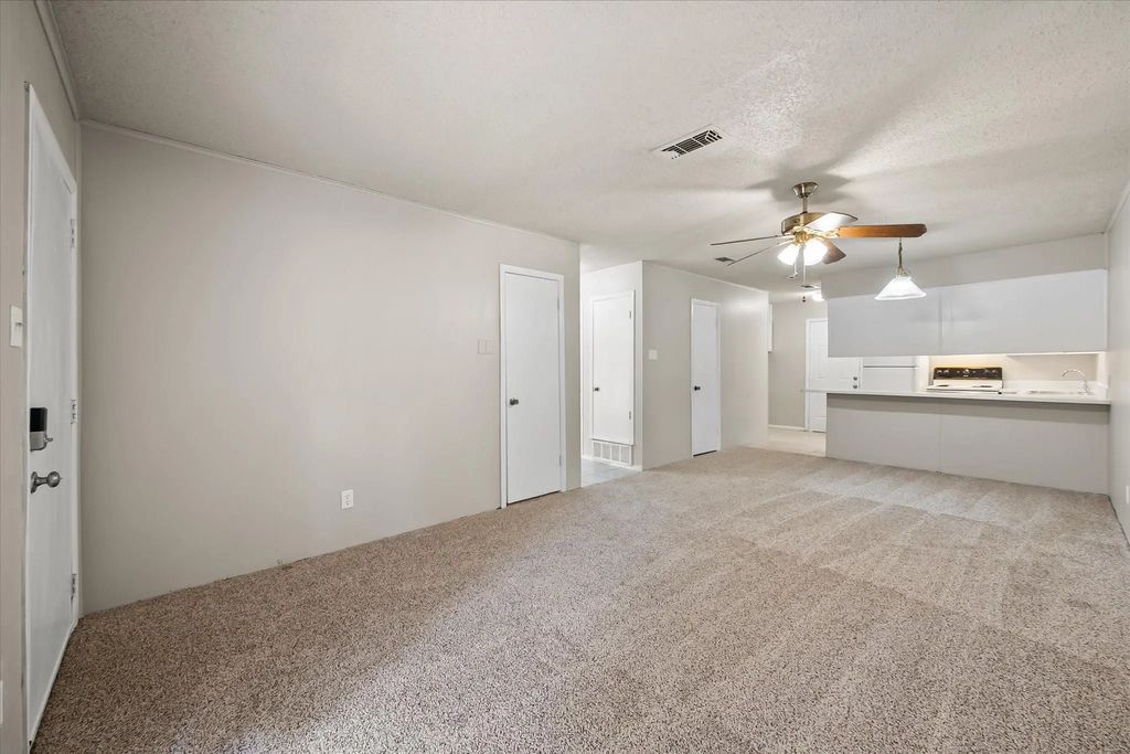 1803 Harry Court B, Arlington