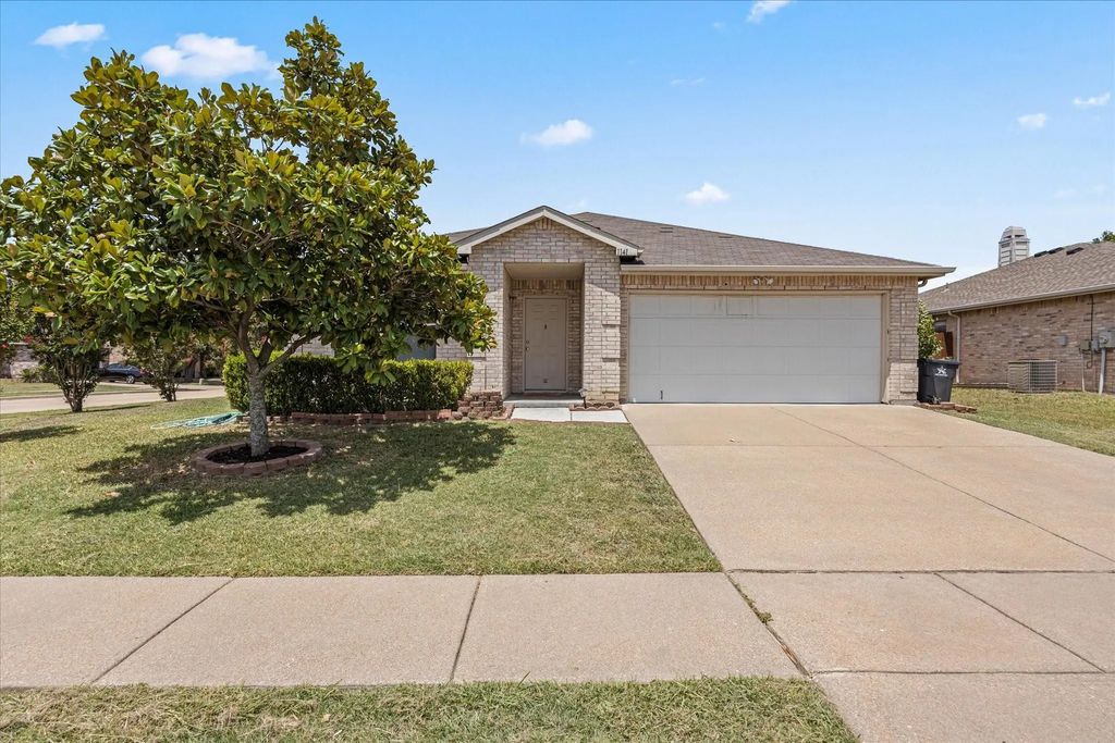 1141 Seneca Drive, Arlington