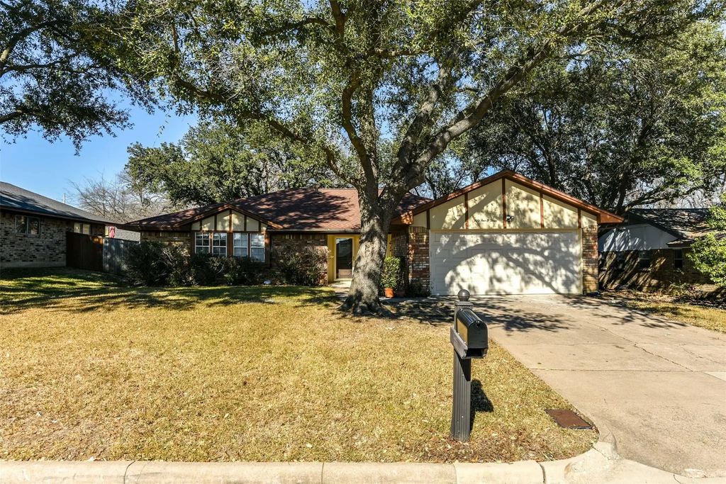 5403 Firewood Drive, Arlington