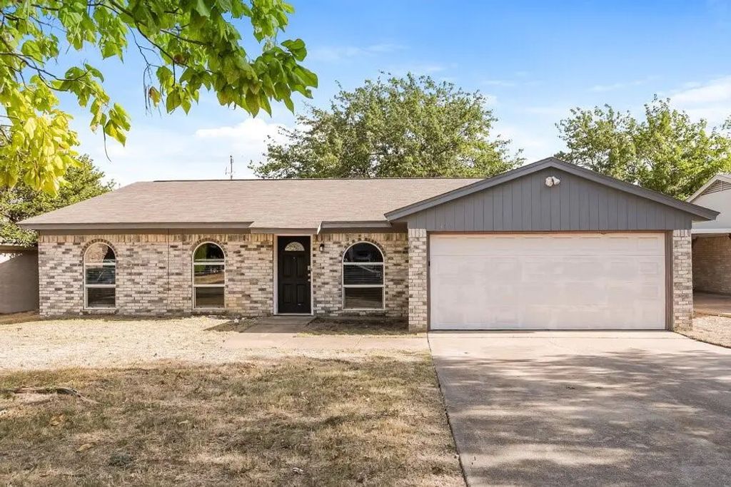321 Tims Road, Crowley