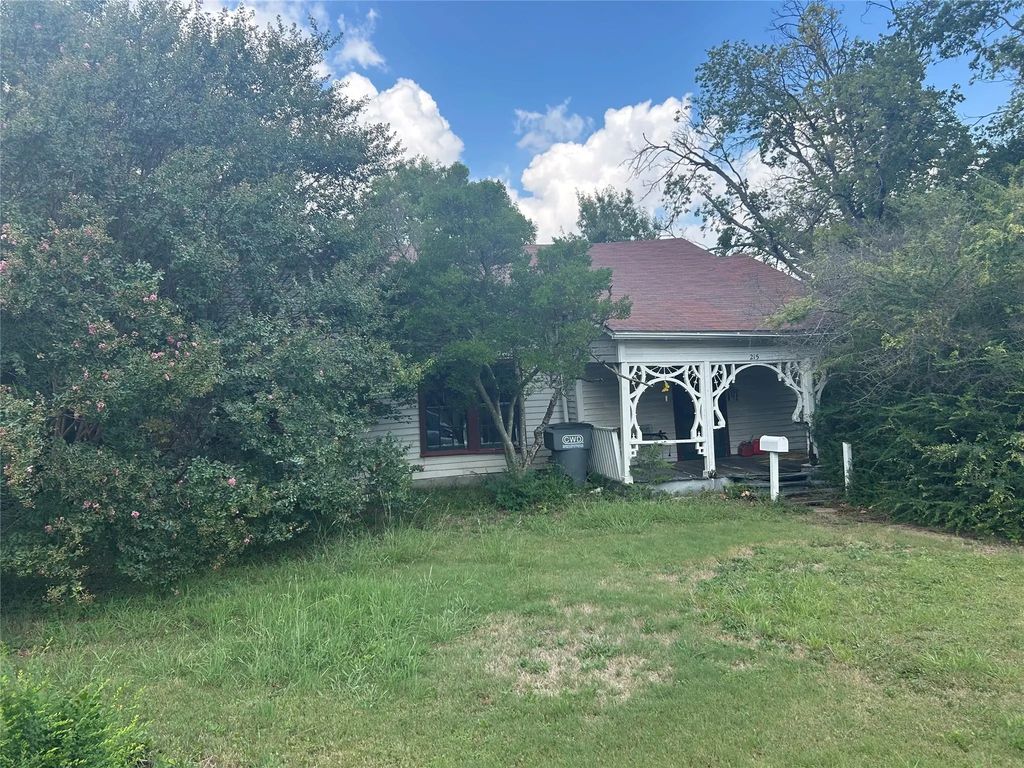215 E 4th Street, Lancaster