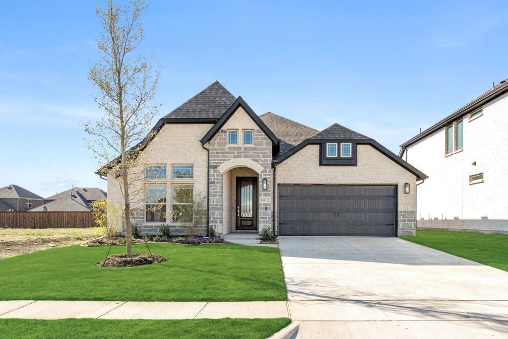 1412 Hutton Branch Trail, Aubrey