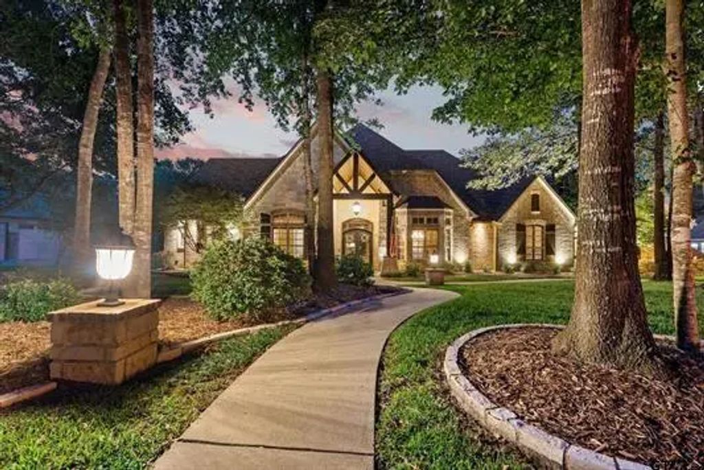 4380 Lazy Creek Drive, Tyler