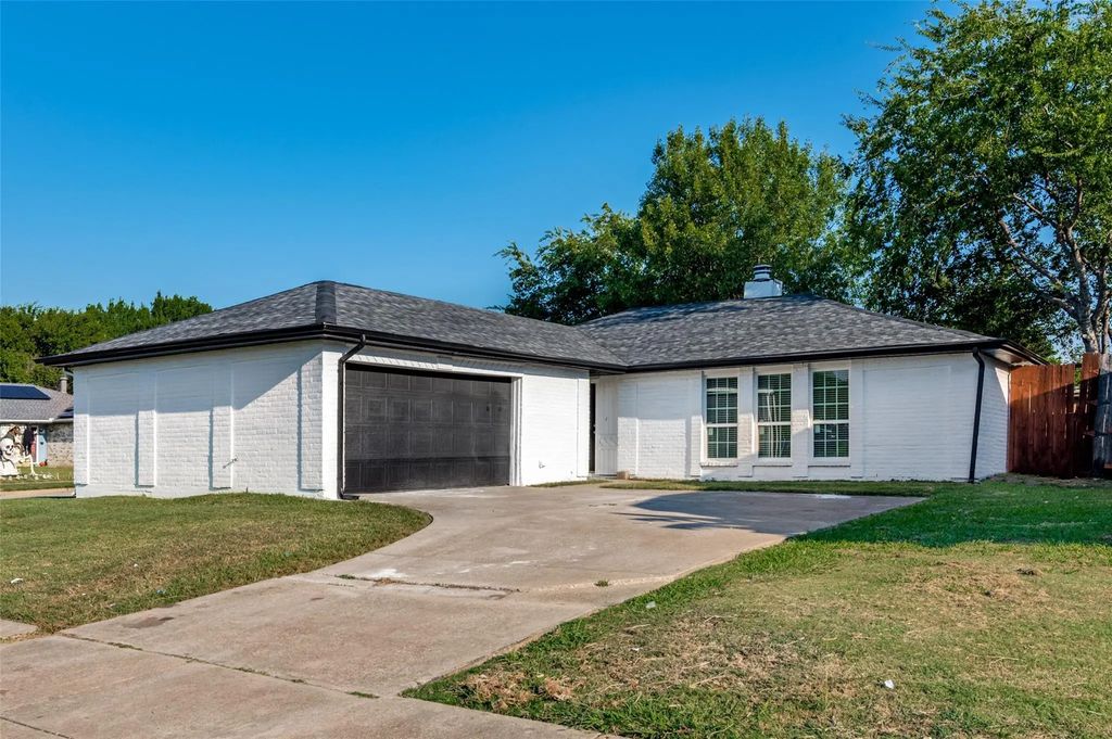 2301 Stillmeadow Drive, Arlington