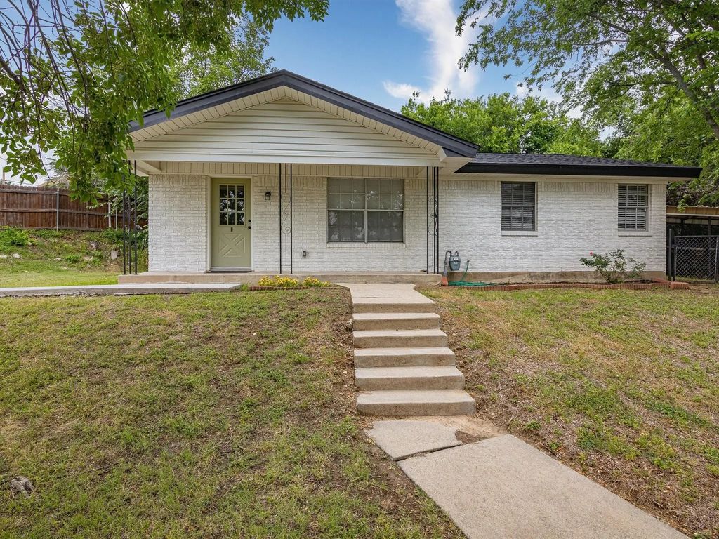 303 S Miller Street, Decatur