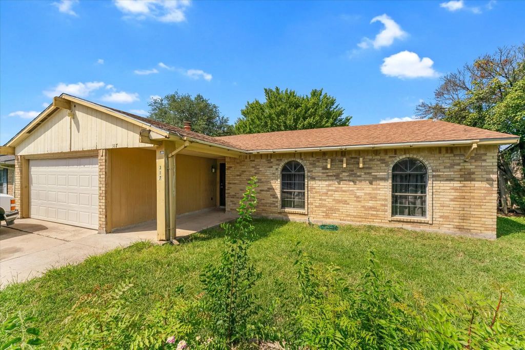 317 Rockcrest Drive, Mesquite