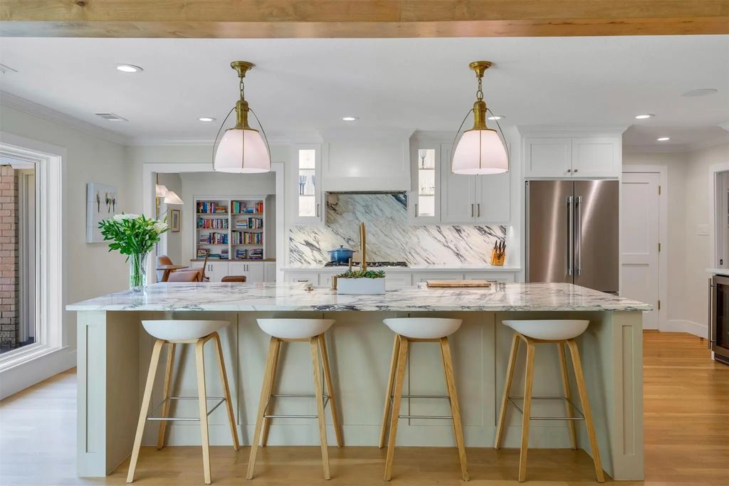 4504 Allencrest Lane, Dallas
