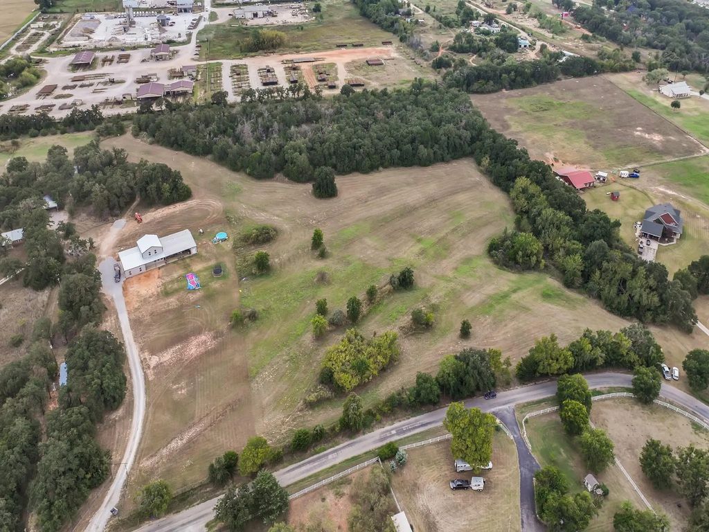 Holbrook Road, Springtown