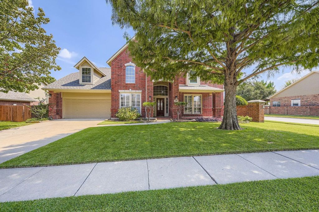 2700 Woodbury Drive, Flower Mound