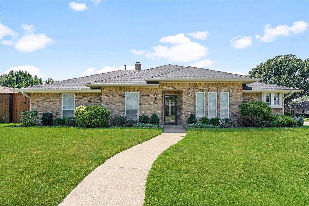 1600 Fairwind Court, Carrollton
