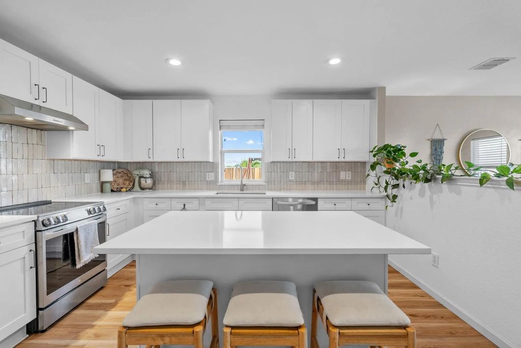 16921 Fenwick Court, Fort Worth