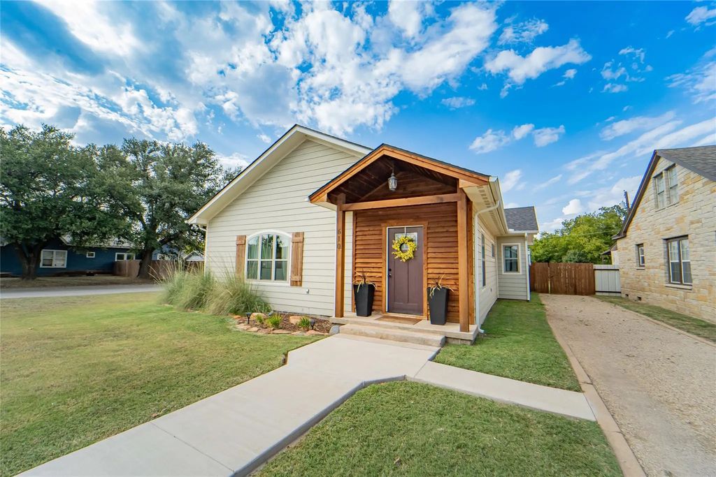 610 W Hullum Street, Breckenridge
