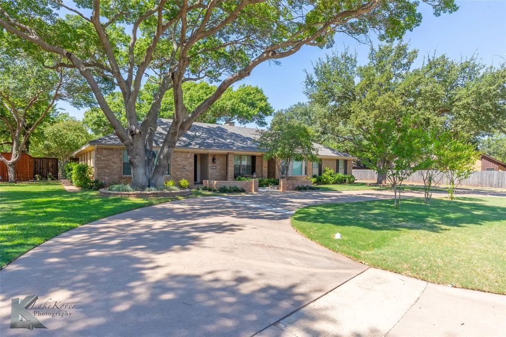 2014 Brook Hollow Drive, Abilene