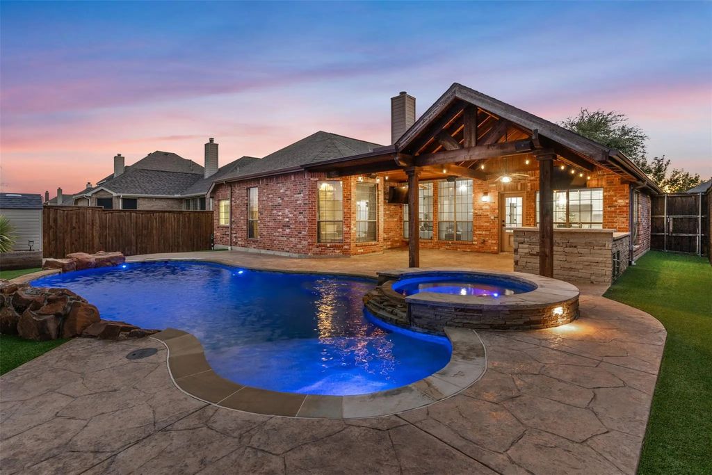 2449 Marble Canyon Drive, Little Elm