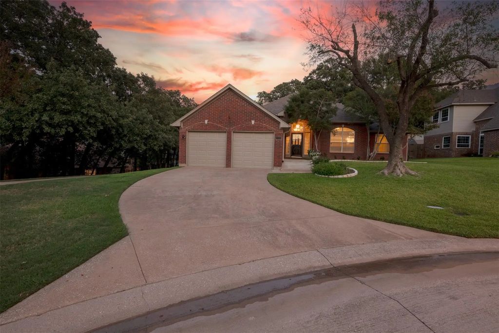 2413 Park View, Highland Village