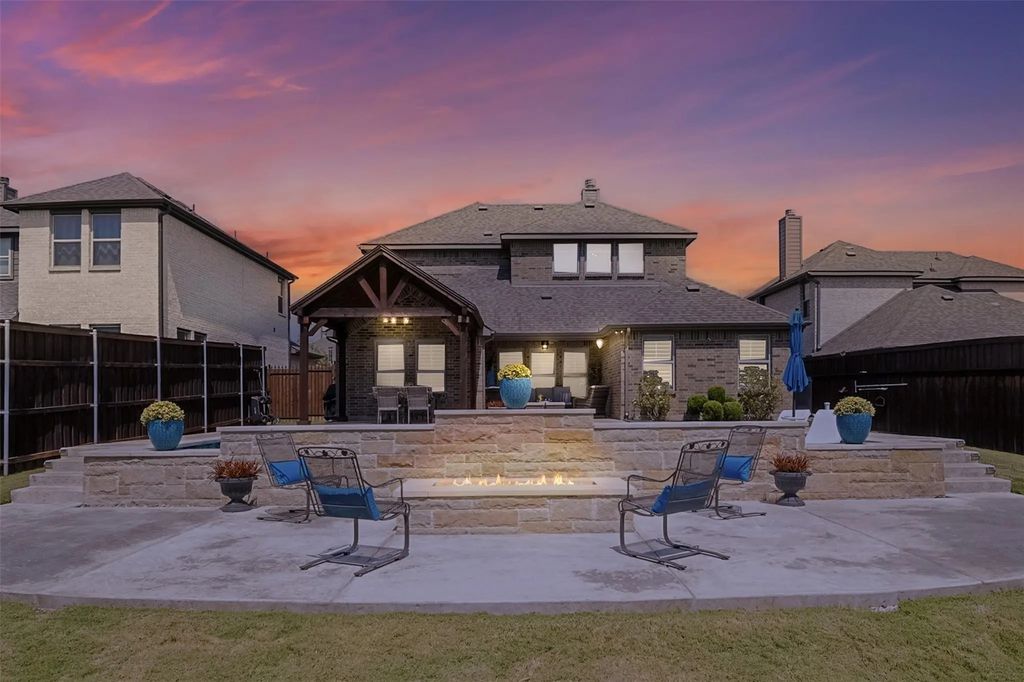 3806 Pine Valley Lane, Arlington