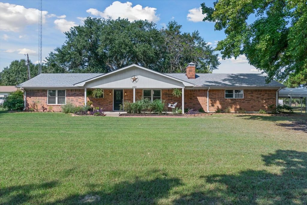 2599 Fm 1504, Wills Point