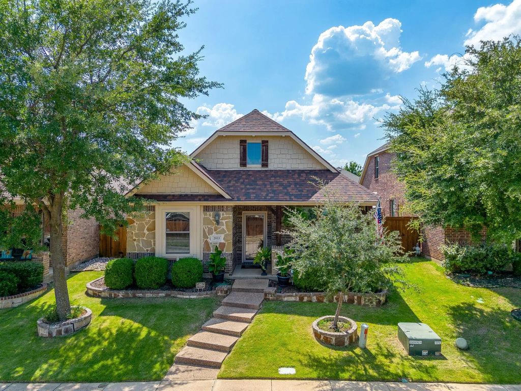2933 Fontana, Grand Prairie