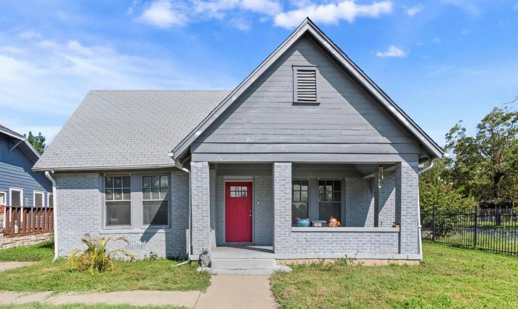 2401 Colonial Avenue, Waco