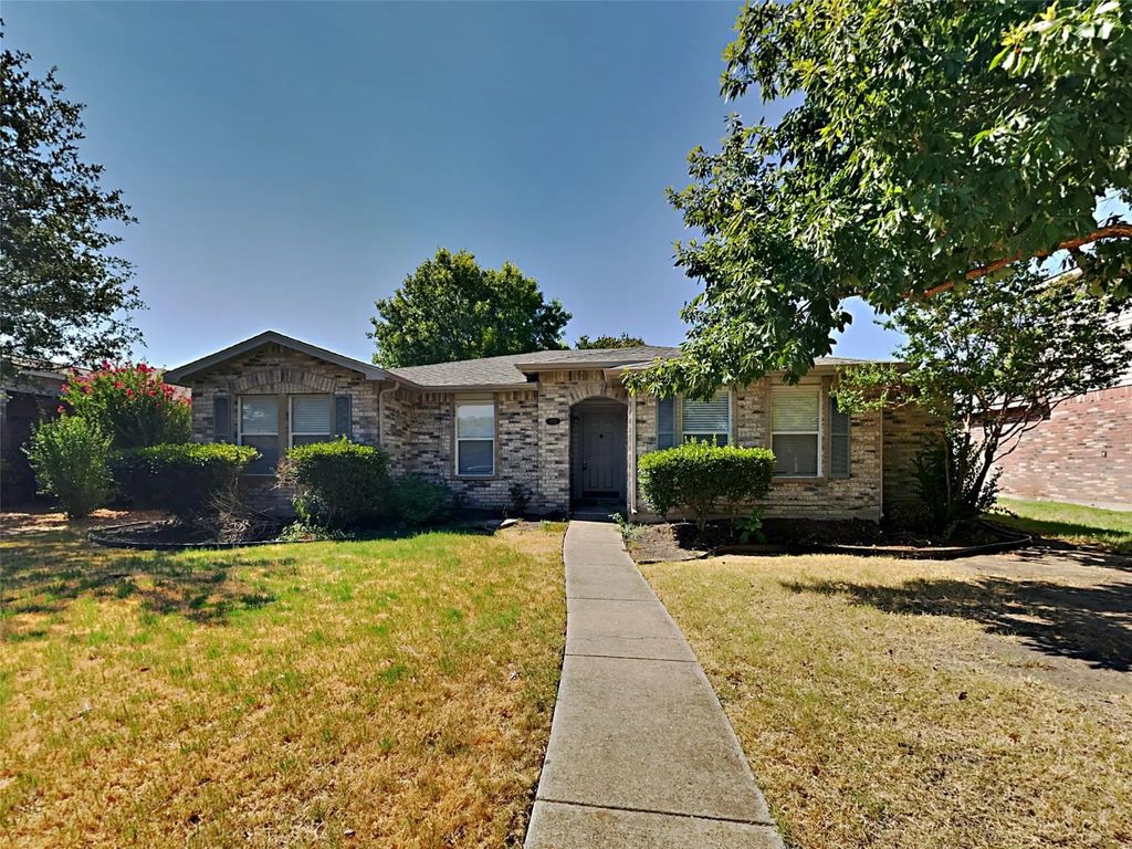 1529 Windward Lane, Wylie