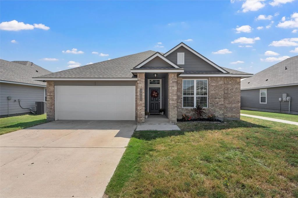 3921 Centerfire Road, Waco