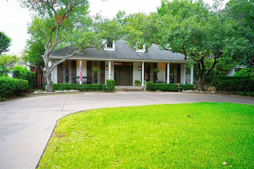 3841 Maplewood Avenue, Highland Park