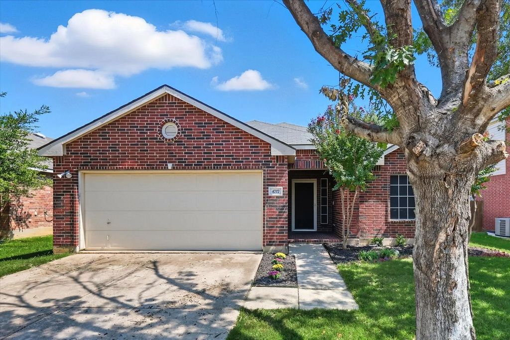 4717 Fox Sedge Lane, Denton