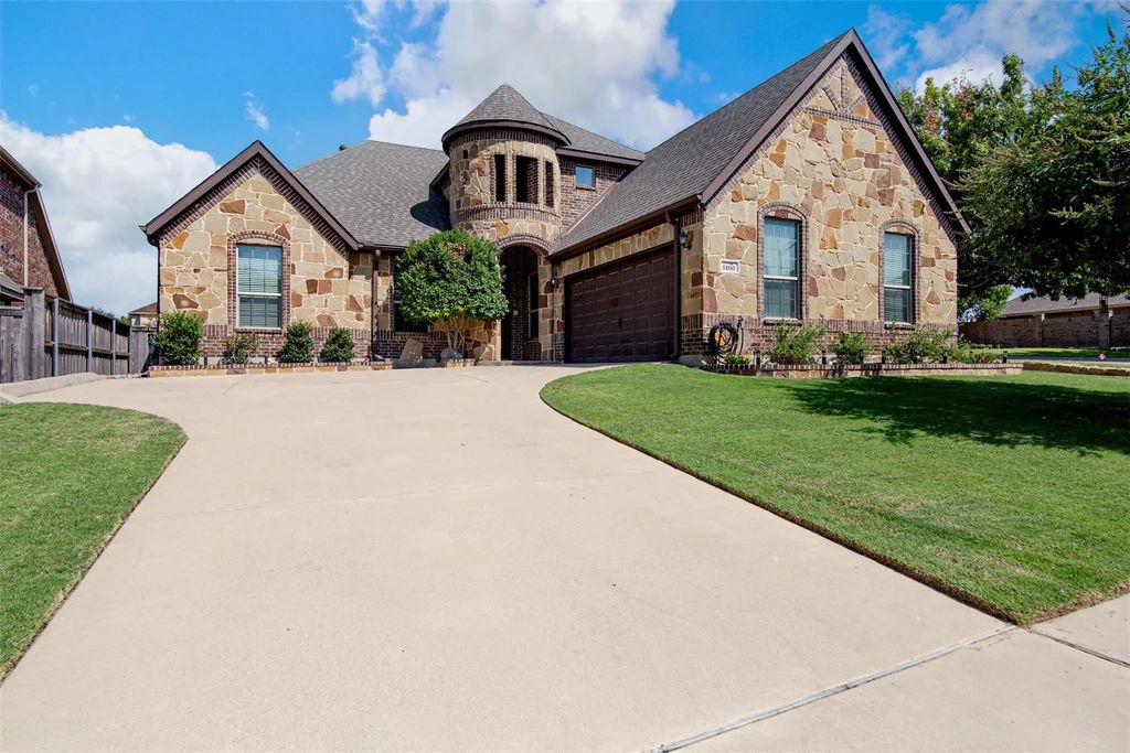 5100 Breezewind Lane, Fort Worth