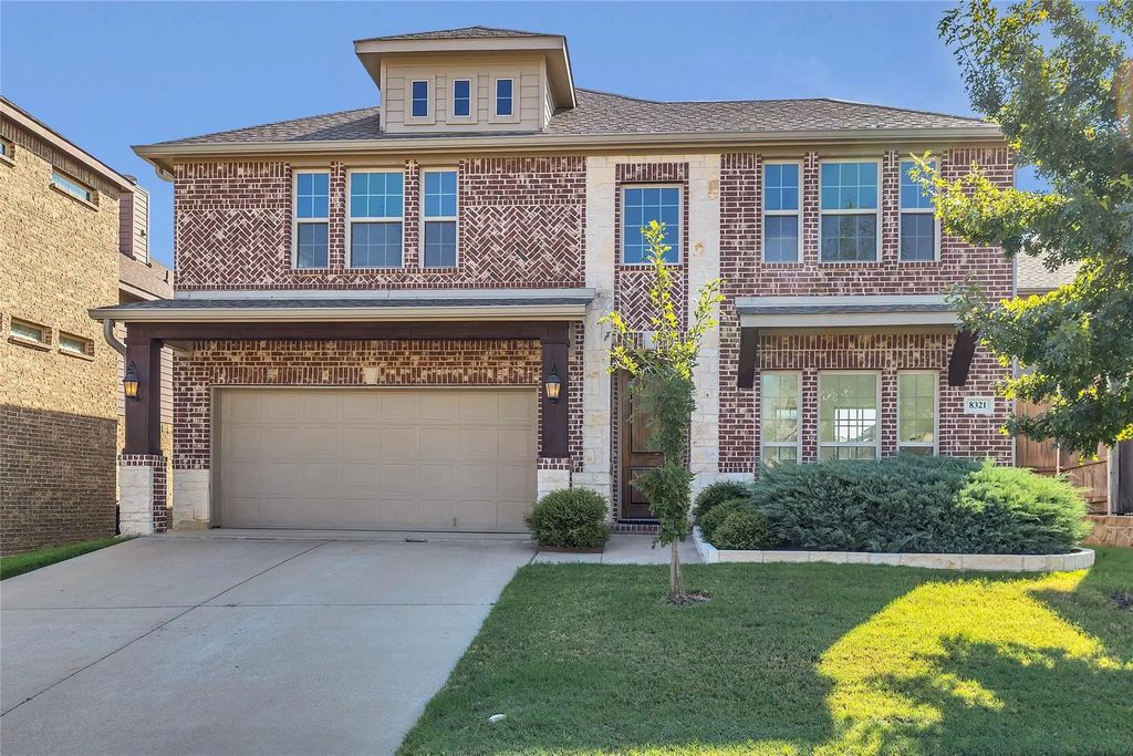 8321 Meadow Sweet Lane, Fort Worth