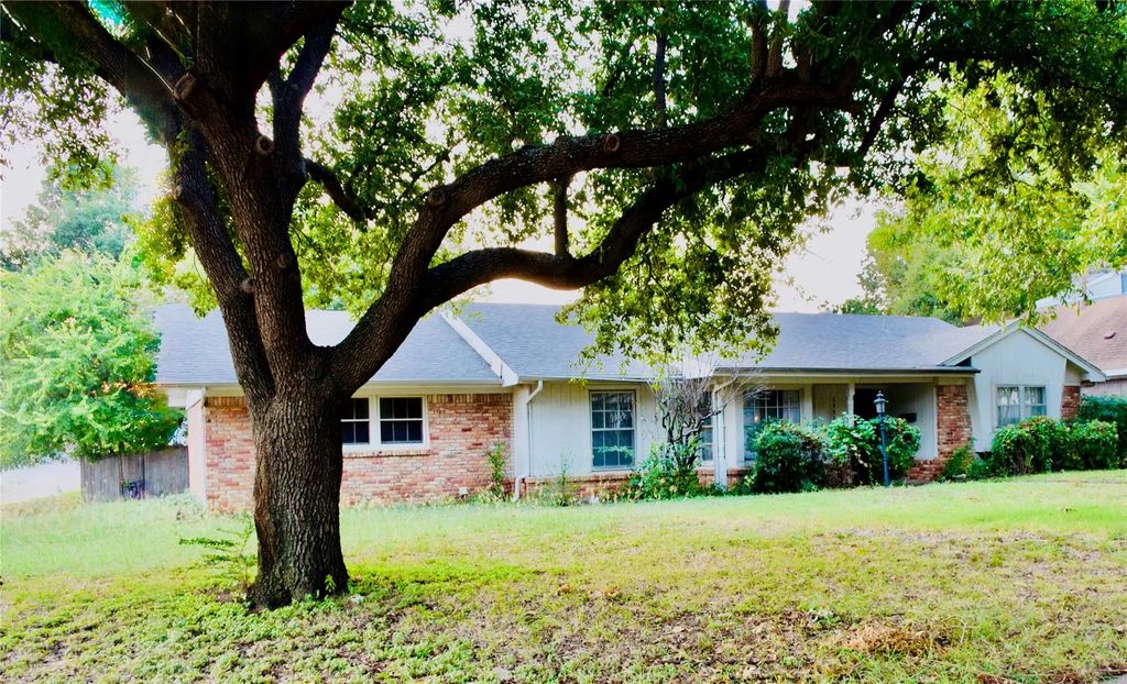1951 Terbet Lane, Fort Worth