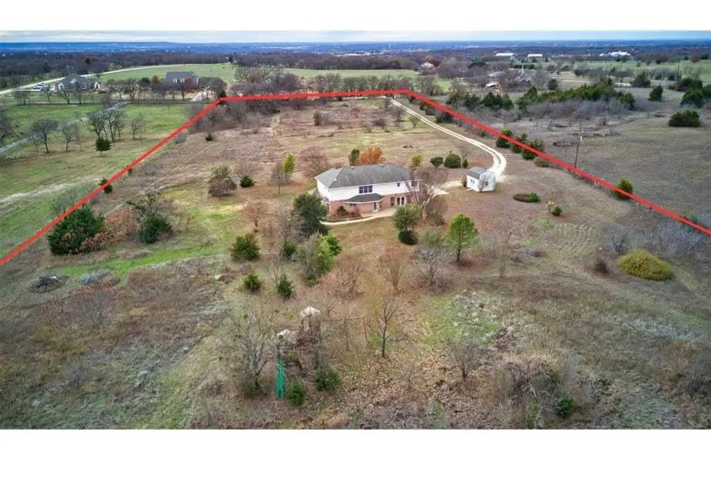 153 S Oak Branch Road, Waxahachie