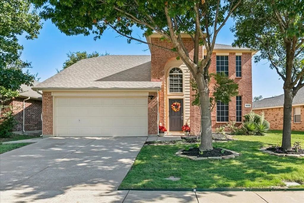 4836 Carrotwood Drive, Fort Worth