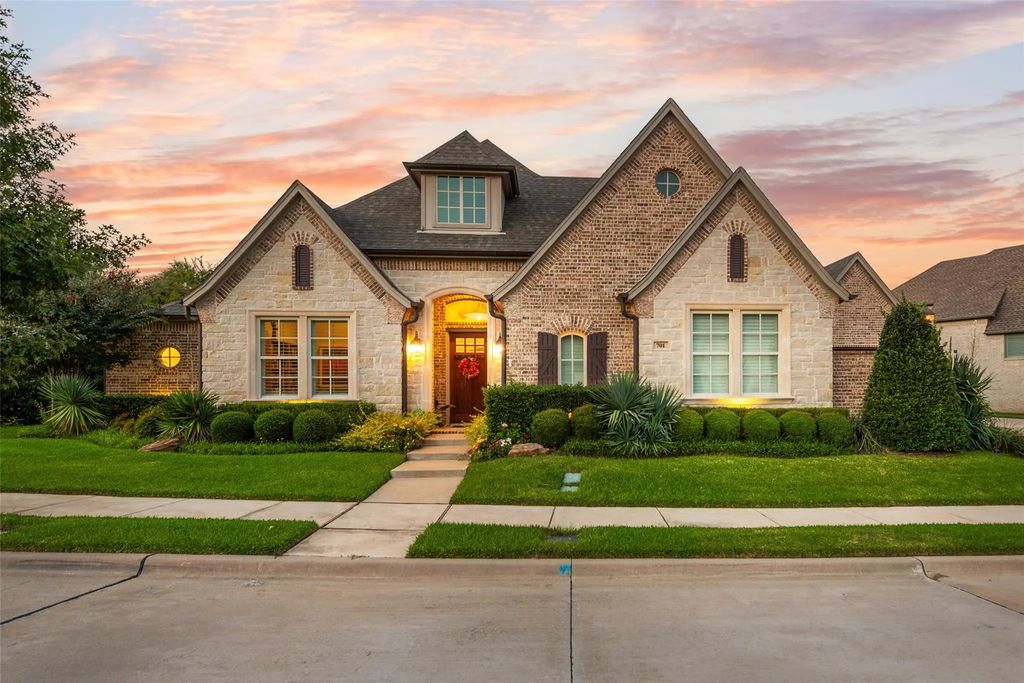701 Winding Ridge Trail, Southlake