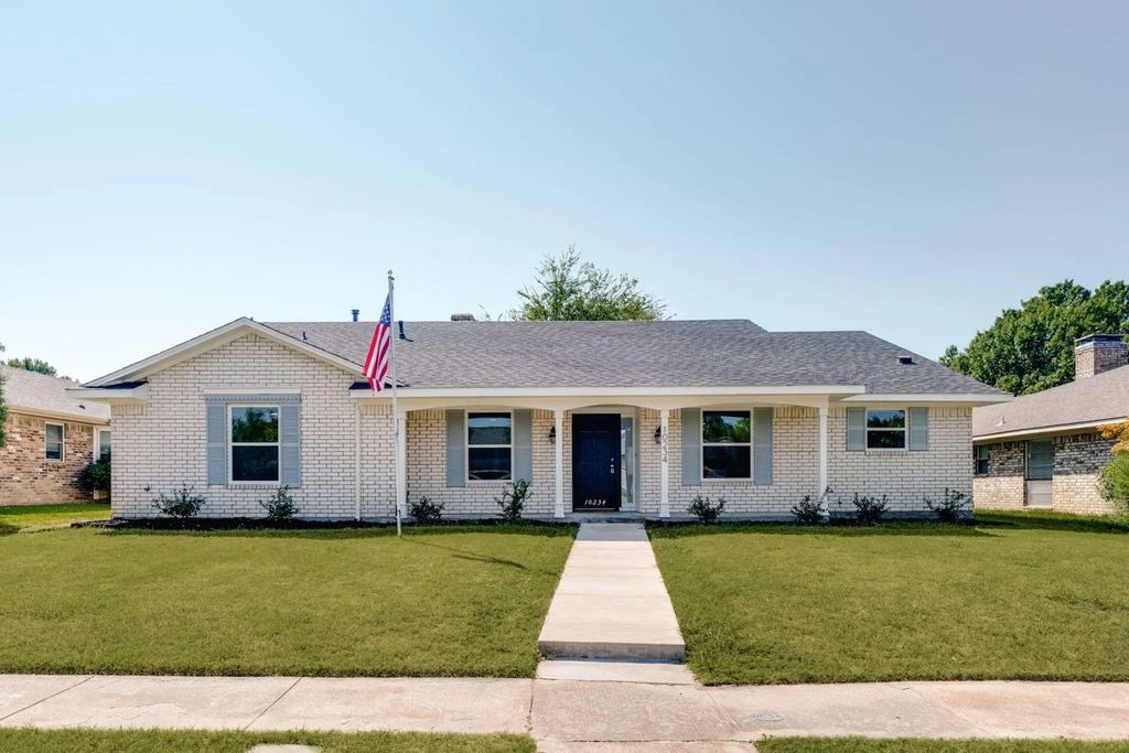 10234 Deermont Trail, Dallas