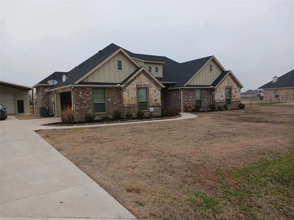3815 County Road 2208, Greenville
